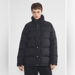 BNWOT super puff original sz small Black